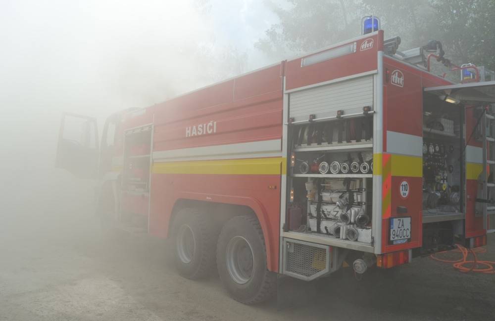 Polícia vyšetruje požiar chatrče v osade Drienovec, 14-ročný chlapec utrpel popáleniny