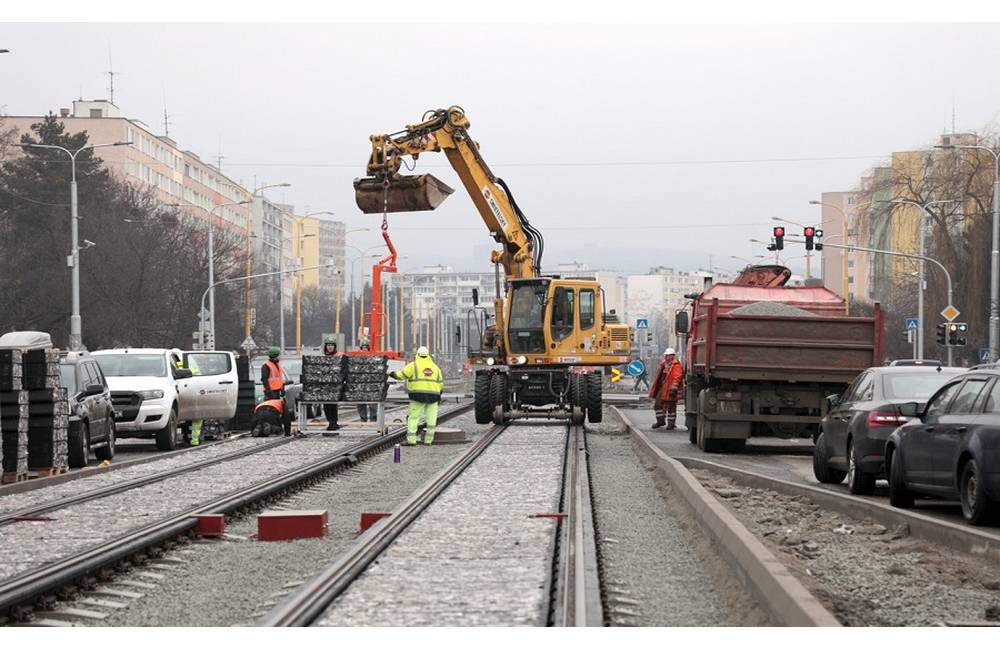 Foto: V rámci modernizácie električkových tratí sa začalo pracovať na poslednom 1,5 km úseku