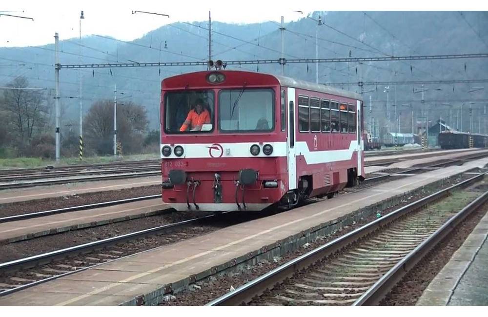 Foto: Železnice upozorňujú na výlukové práce v Cesticiach, na priechode pribudnú závory