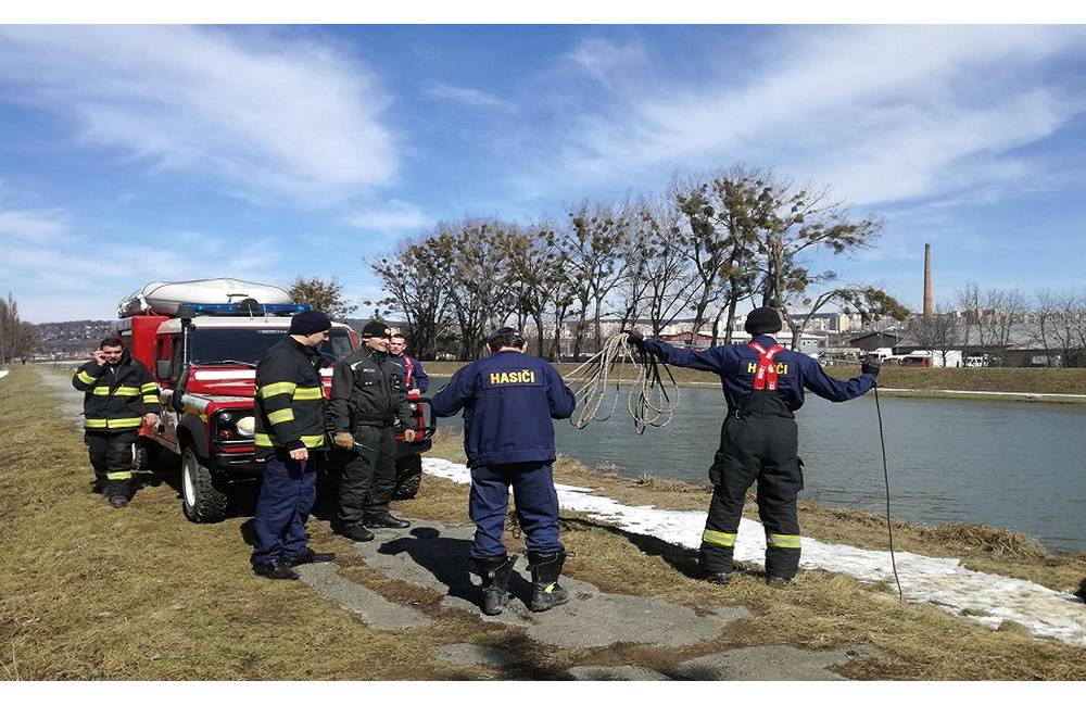 Z rieky Hornád hasiči vytiahli utopeného muža, Identifikácia nebola možná, ryby mu poškodili tvár