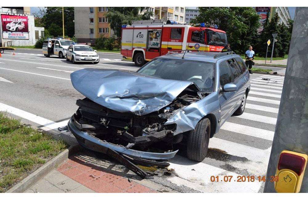 Foto: Na cestách Košického kraja došlo k dopravným nehodám, pod ktoré sa podpísal i alkohol