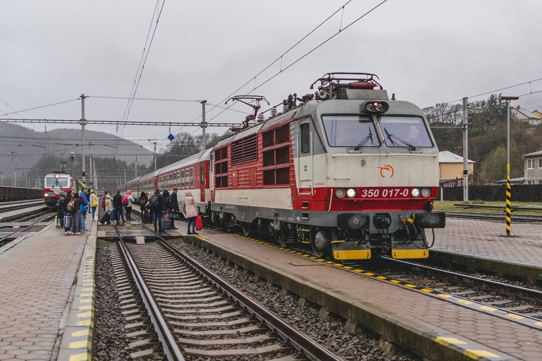 Ani v tomto týždni sa v Košickom kraji nevyhnete výluke vlakov. Pozrite si, na ktorých úsekoch dôjde k obmedzeniam