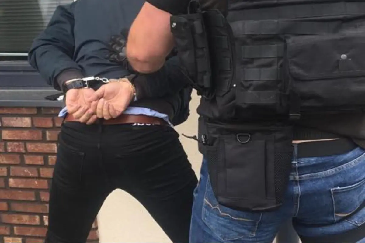 Foto: Agresívny muž zaútočil na SBS-karku v obchodnom dome v Košiciach, nebyť jej syna, mohla skončiť zle
