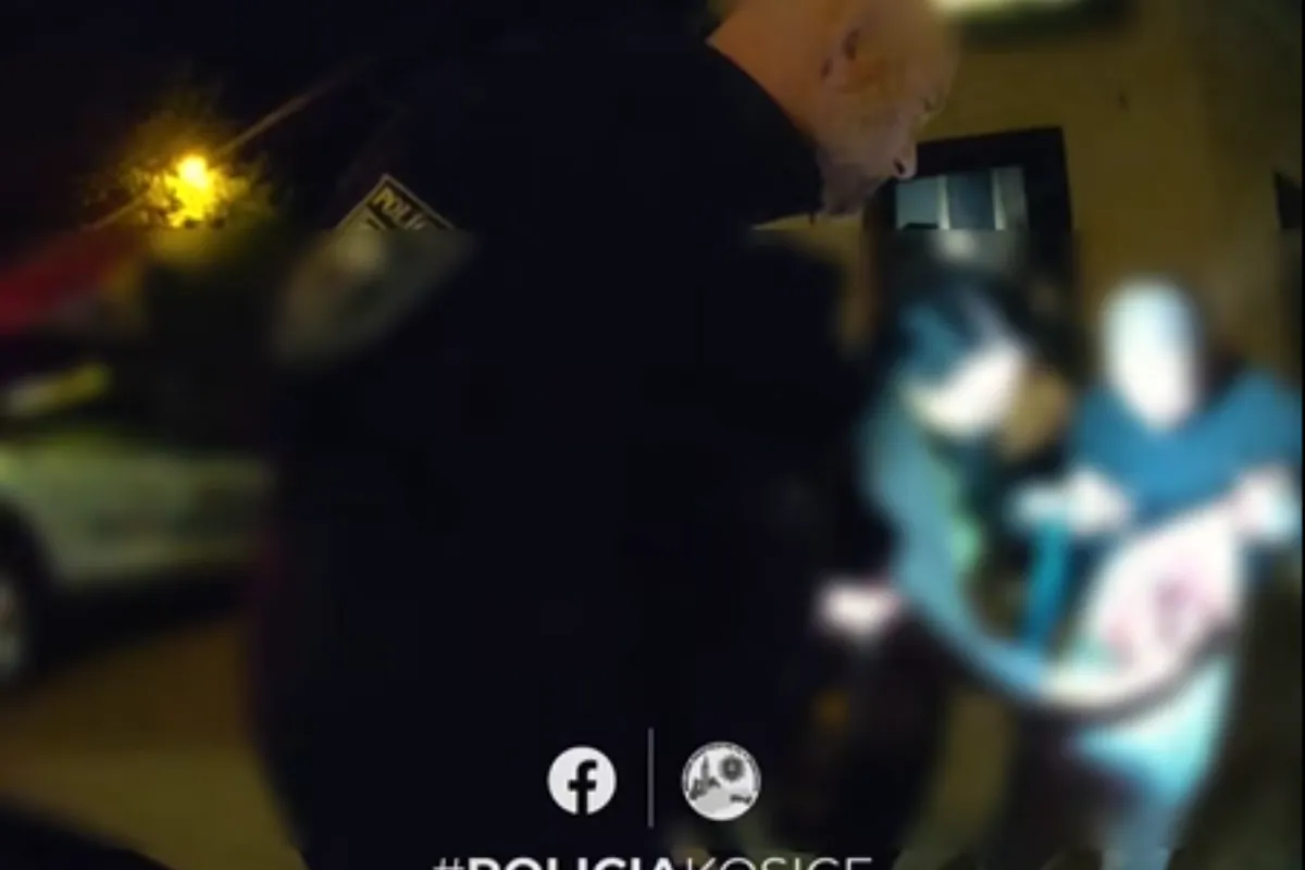 VIDEO: Muža v Košiciach pobodali a okradli po odmietnutí ponúkaných služieb. Polícia dvojicu krátko nato zadržala