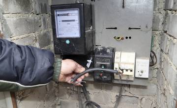 V mestskej časti Šaca bolo obvinených 5 osôb z krádeže elektriny