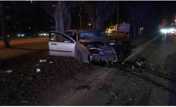 Na Slaneckej ceste sa stala hromadná dopravná nehoda