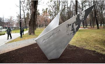 V Mestskom parku odhalili pamätník venovaný nórskemu dramatikovi Bjørnstjernemu Bjørnsonovi