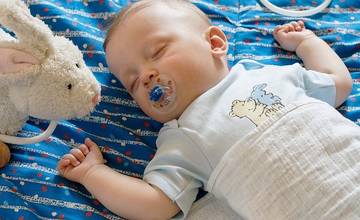 Rodičia podcenili zdravotný stav 6-mesačného dieťaťa, lekársku pomoc vyhľadali už keď bolo neskoro