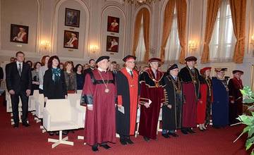 UPJŠ udelila čestný titul doctor honoris causa svetovo uznávanej osobnosti právnej  filozofie
