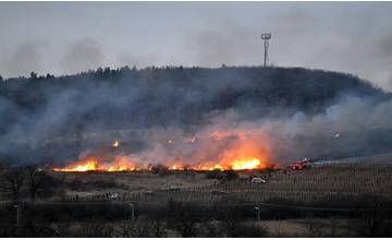 Vypaľovanie trávy v ostatných troch mesiacoch spôsobilo 217 požiarov, najviac v Košickom kraji