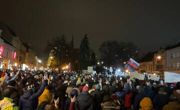 FOTO: Vo štvrtok sa opäť protestovalo, v Košiciach prišlo približne 5-tisíc ľudí