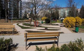 FOTO: Oddychové zóny, kynologické parky, workoutové či detské ihriská. Zelené projekty menia Košice na nepoznanie