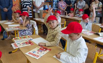 Budúci košickí prváčikovia prvýkrát zasadnú do lavíc. Zápisy na základné školy sú v plnom prúde