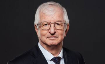 Košičana Jána Mazáka odvolali z funkcie predsedu súdnej rady. Dôvodom bolo podozrenie z lustrovania sudcov