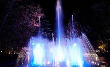 VIDEO: Spievajúca fontána v centre Košíc sa počas víkendu ukáže v plnej kráse po vyše roku