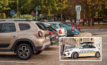 Skenovaciemu autu v Košiciach dala polícia stopku. Autu na kontrolu parkovania zobrali značky