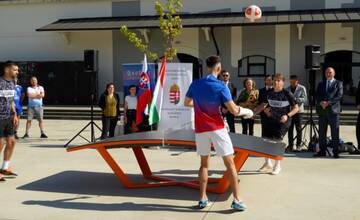 Košičania si môžu vyskúšať netypický šport. V meste pribudol teqballový stôl