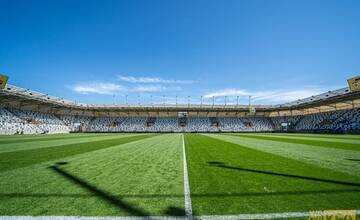 Futbalový ošiaľ pokračuje. Na košickom trávniku sa opäť predstavia tímy zo zahraničia