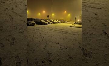 Niektorí Košičania sa prebudili do zasneženého rána. Má to však háčik