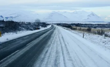 Zlodeji v Košickom kraji kradnú batérie z meteostaníc. Cesty sa kvôli tomu stávajú nebezpečnými