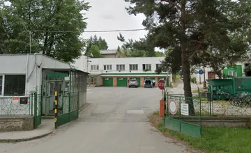 Nešťastie v areáli firmy v Spišskej Novej Vsi: Muž zrazil s nákladiakom svojho kolegu, nevidel ho