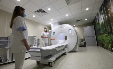 Jediná magnetická rezonancia v Novej nemocnici zostala nefunkčná, zlodeji sa snažili ukradnúť medené rúry zo strechy
