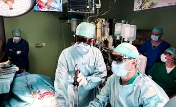 Obrovský pokrok košických lekárov, na operáciu srdca stačí len jeden malý rez. Menej bolesti, rýchlejšie zotavenie
