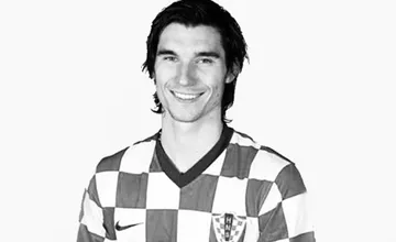 Futbalový svet v slzách. Pri tragickej nehode prišiel o život špičkový chorvátsky futbalista Nikola Pokrivač (†39)