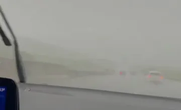 VIDEO: Autá z Popradu smerom na Levoču boli počas nedele v dôsledku silnej búrky odstavené na krajnici