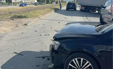 Na Južnej triede v Košiciach je dopravná nehoda, zrazilo sa tam osobné auto s kamiónom
