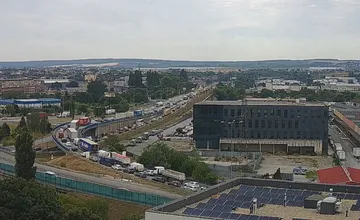 Vodičov čaká skúška nervov. Z Košíc hlásite rozsiahle kolóny z viacerých miest, najhoršie je to na Moste VSS