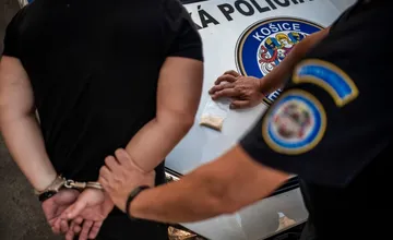 Policajti v Košickom kraji riešili len za posledný mesiac 107 priestupkov v obchodoch, prešiel rok od trestnej reformy