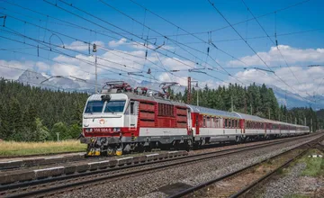 Železničná doprava v úseku Spišská Nová Ves - Bratislava hlavná stanica bola ochromená, vlak zrazil osobu v koľajisku