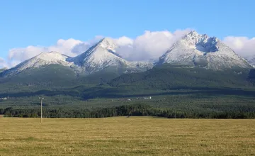 FOTO: Augustový víkend poriadne prekvapil. Na východe namerali až -8 stupňov, turistov privítal sneh
