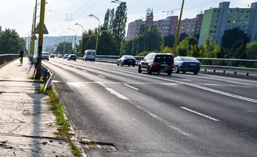 V Košiciach sa opravia ďalšie dva havarijné úseky. Aké dopravné obmedzenia čakajú vodičov?