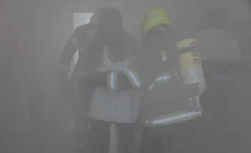 Po košickom nákupnom centre dnes budú behať hasiči, zasahovať budú na ťažko dostupnom mieste