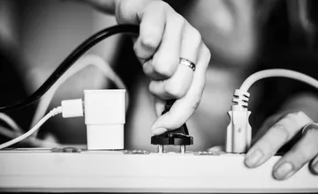 Tisíce domácností v košickej mestskej časti čelia masívnemu výpadku elektriny