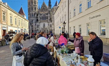 Hľadáte skryté poklady, ktoré dýchajú históriou? V centre Košíc ich nájdete na Burze starožitností, nezmeškajte ju