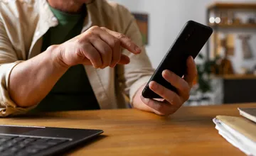 Východniar prišiel po 6-hodinovom telefonáte o viac ako 25-tisíc eur. Takýto sofistikovaný podvod odhalíte veľmi ťažko