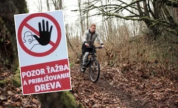Teplé dni primäli Košičanov vytiahnuť bicykle. Tejto cyklotrase sa nateraz radšej vyhnite, nie je bezpečná