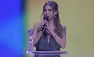 VIDEO: Košická režisérka Katarína Gramatová získala Českého leva, konkurenciu rozdrvila filmom z hladových dolín