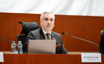 Rodinné prepojenia na súdoch menia ostro sledované kauzy, o Trnkovej obžalobe sa nebude rozhodovať v Košiciach