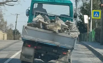 FOTO: Nový východniarsky vynález Multicar NaboQ zabáva internet, ľudia sa chytajú za hlavu... Kto toto naložil?!