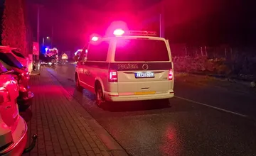 Pri Košiciach auto zrazilo na priechode pre chodcov tri dievčatá, vodič sa ponáhľal so psom k veterinárovi