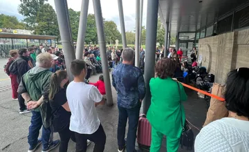 Zabudnutý mobil či kufor plný prekvapení môže byť váš. Stačí si ho vydražiť na burze strát a nálezov na košickej stanici