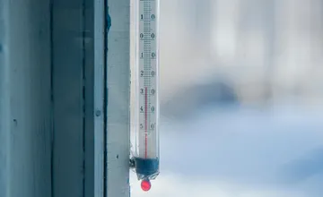 Na noc si radšej schovajte kvetináče dovnútra, na východe znova klesnú teploty pod nulu, príde ochladenie