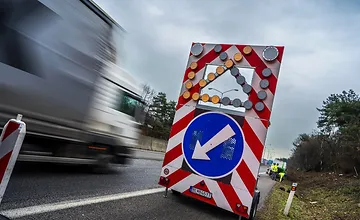 Jednu časť diaľnice medzi Košicami a Prešovom už opravili, práce aj obmedzenia pokračujú o pár metrov ďalej