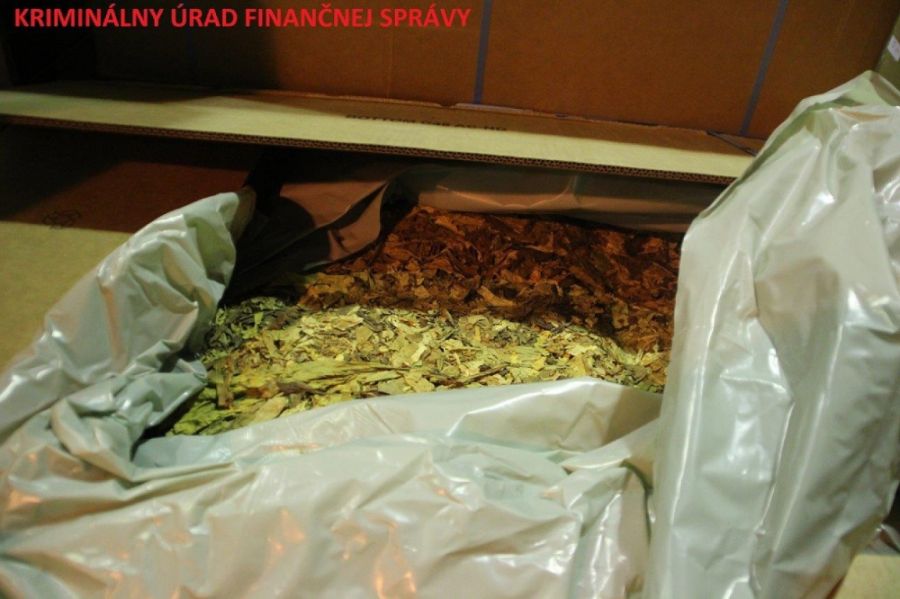 V Sobranciach našli takmer deväť ton tabaku, foto 5