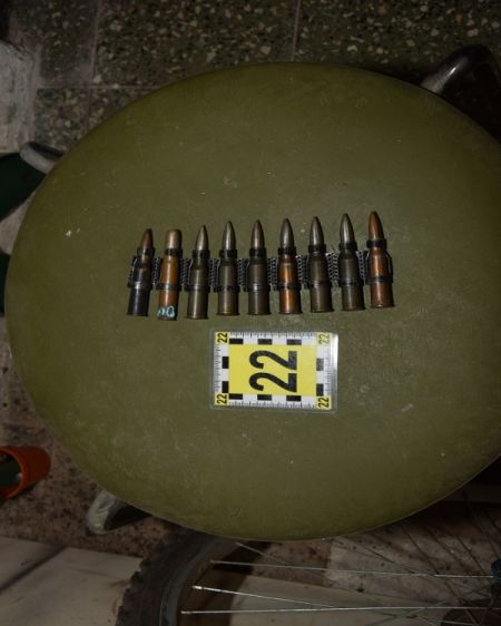 Polícia našla u Michalovčana nelegálne zbrane, foto 5