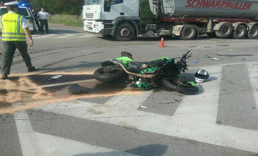 Nehody motorkárov, foto 3